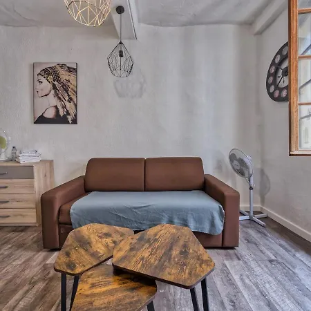 Vecchio Droite Appartement *