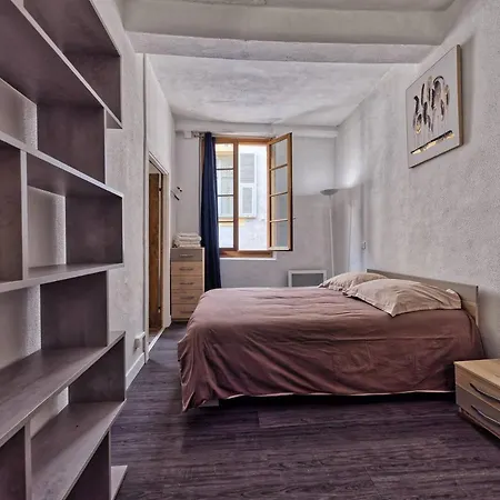 Vecchio Droite Apartamento